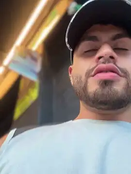 Juan Castano online show from January 19, 2025, 10:39 pm