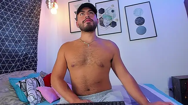 Juan Castano online show from March 15, 2025, 6:21 pm