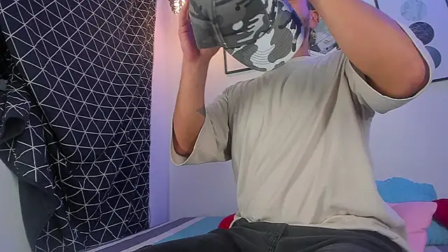 Juan Castano online show from March 16, 2025, 12:45 am