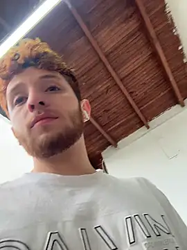 Juan Castano online show from October 17, 2025, 10:34 pm