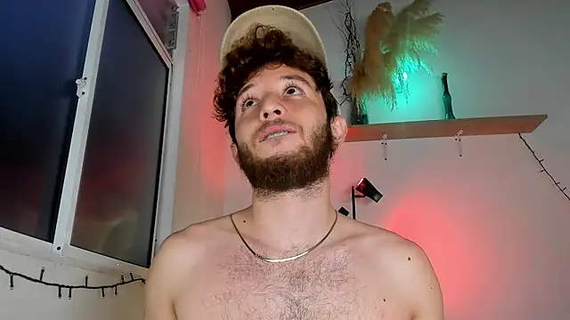 Juan Castano online show from December 16, 2025, 10:53 am