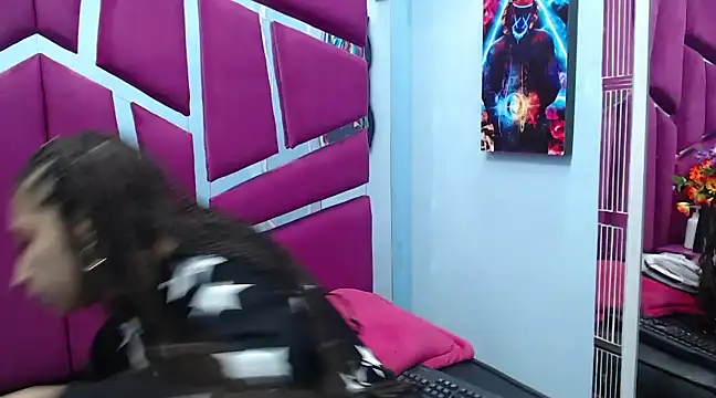 TeennNaugthy18 online show from December 29, 2024, 3:00 am