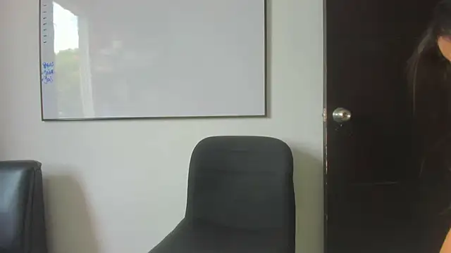 Snapshot of squirttati33 chatting on October 27, 2025, 4:44 pm squirttati33 online show from October 27, 2025, 4:44 pm