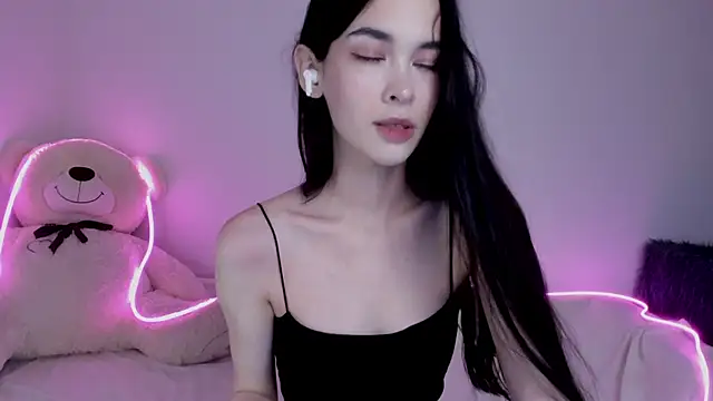 Snapshot of 666kisses chatting on February 6, 2025, 3:31 pm 666kisses online show from February 6, 2025, 3:31 pm