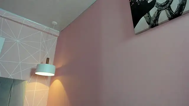 dolly zoe online show from December 17, 2025, 5:35 am