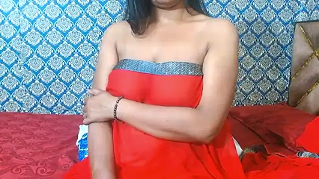 nikitahot3 online show from April 12, 2026, 12:43 pm