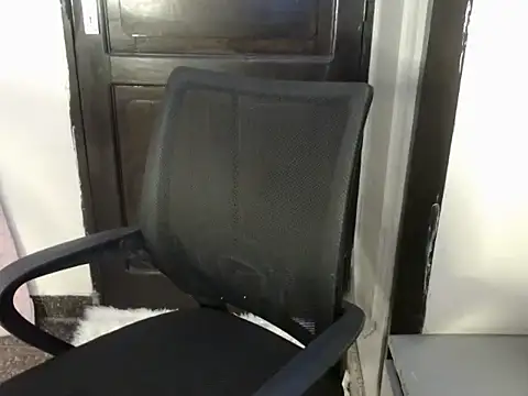 savage laura online show from November 3, 2025, 5:09 am