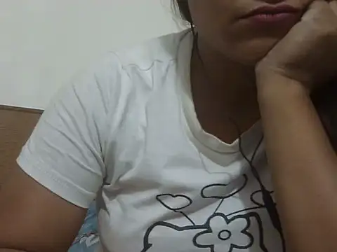 Snapshot of shekira99 chatting on May 4, 2026, 3:19 pm shekira99 online show from May 4, 2026, 3:19 pm