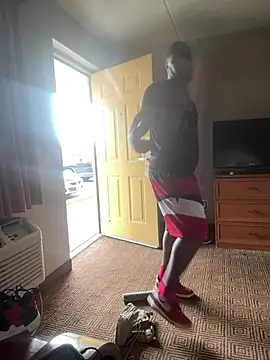 Stressreliever82 online show from April 17, 2026, 7:39 pm