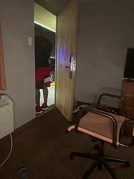 Stressreliever82 online show from April 18, 2026, 9:57 am