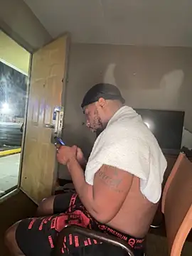 Stressreliever82 online show from April 20, 2026, 8:28 am