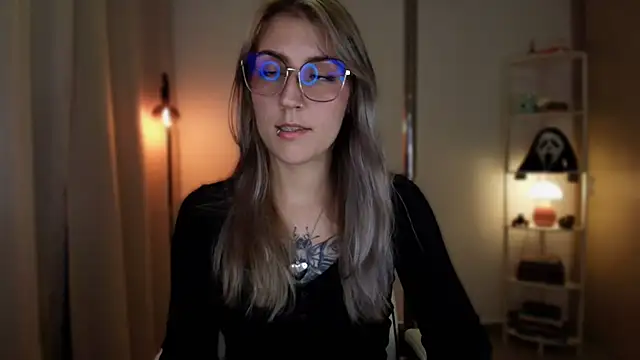 Snapshot of Dakotaa_ chatting on April 5, 2026, 12:41 am Dakotaa online show from April 5, 2026, 12:41 am