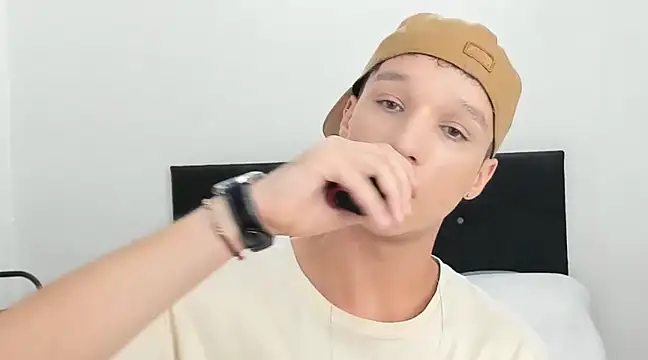 Snapshot of angelcortes chatting on December 28, 2024, 10:58 am angelcortes online show from December 28, 2024, 10:58 am