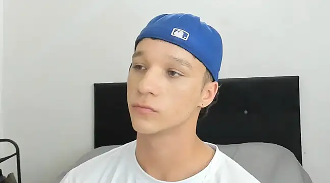 Snapshot of angelcortes chatting on December 30, 2024, 12:09 pm angelcortes online show from December 30, 2024, 12:09 pm