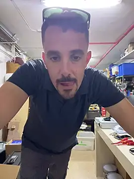julian333 online show from July 27, 2026, 1:51 pm