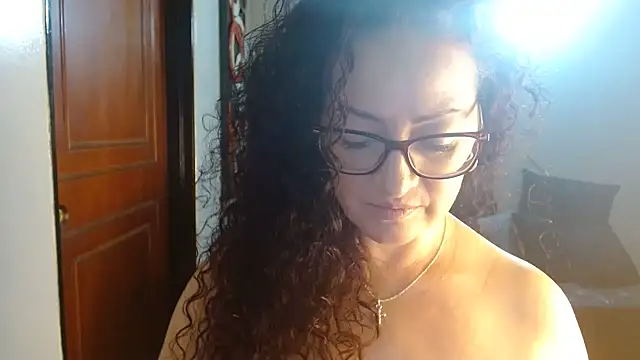 MATURETOPASIO online show from January 19, 2025, 1:00 am