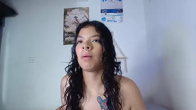 Snapshot of yungelitamor_ chatting on March 12, 2025, 9:02 am yungelitamor online show from March 12, 2025, 9:02 am