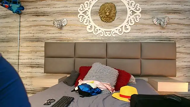 Snapshot of yungelitamor_ chatting on December 1, 2025, 5:12 am yungelitamor online show from December 1, 2025, 5:12 am