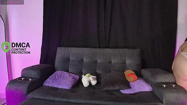 Snapshot of yungelitamor_ chatting on April 23, 2026, 5:41 am yungelitamor online show from April 23, 2026, 5:41 am