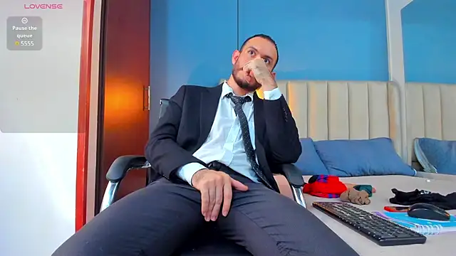 jeanpiere  online show from February 9, 2025, 2:29 pm