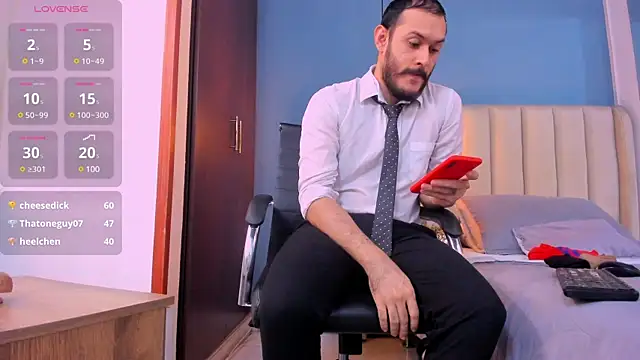 jeanpiere  online show from March 13, 2025, 4:56 pm