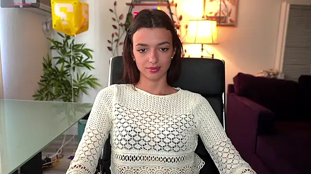 Snapshot of olivia_jeas chatting on May 8, 2026, 9:42 pm olivia jeas online show from May 8, 2026, 9:42 pm
