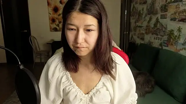 Snapshot of LeyylaStoone chatting on May 2, 2026, 2:05 am LeyylaStoone online show from May 2, 2026, 2:05 am