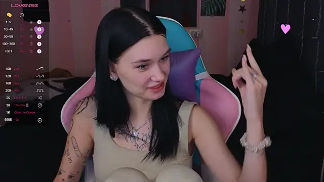 Snapshot of Amanda_Tender chatting on December 30, 2024, 8:47 pm Amanda Tender online show from December 30, 2024, 8:47 pm