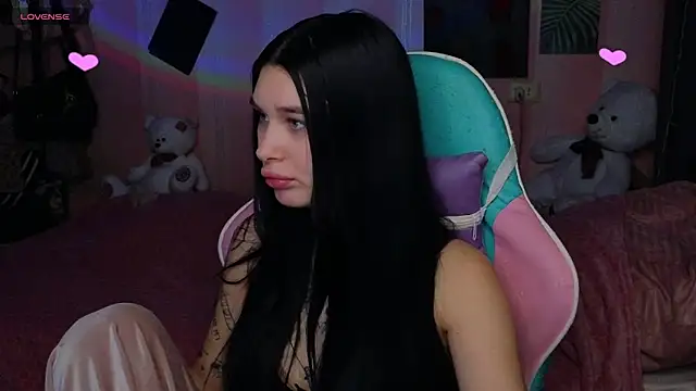 Snapshot of Amanda_Tender chatting on October 28, 2025, 10:12 pm Amanda Tender online show from October 28, 2025, 10:12 pm