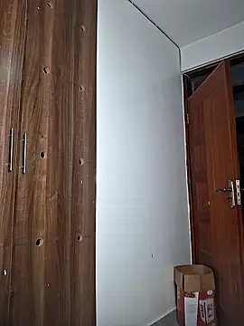 hornycreamybabe online show from November 1, 2025, 1:35 pm