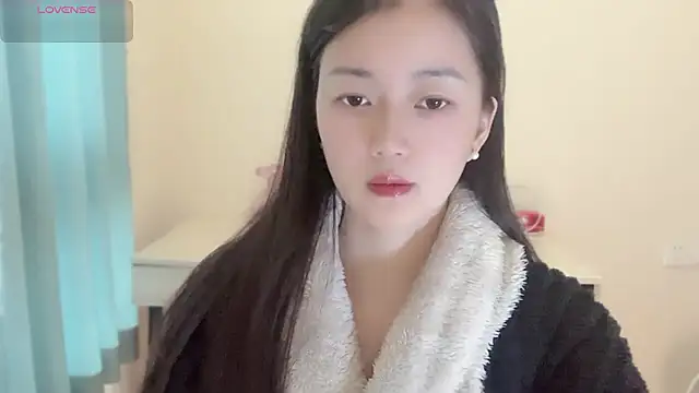 A-xena online show from November 13, 2025, 6:12 am