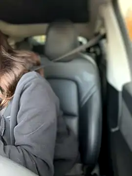 Snapshot of LadyLena1 chatting on November 9, 2025, 5:11 pm LadyLena1 online show from November 9, 2025, 5:11 pm