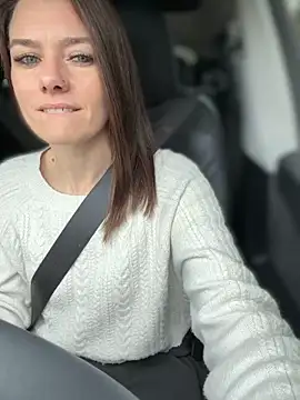 Snapshot of LadyLena1 chatting on November 13, 2025, 7:13 pm LadyLena1 online show from November 13, 2025, 7:13 pm