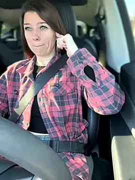 Snapshot of LadyLena1 chatting on November 30, 2025, 6:12 pm LadyLena1 online show from November 30, 2025, 6:12 pm