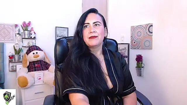 amalia brunette online show from December 5, 2024, 11:07 pm