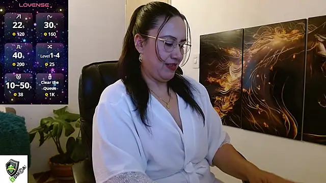 amalia brunette online show from September 8, 2025, 7:57 pm