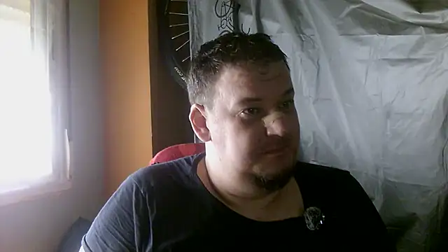 porkorossy online show from March 19, 2026, 8:29 am