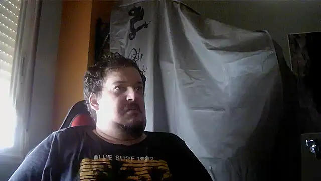 Snapshot of porkorossy chatting on July 7, 2026, 7:45 am porkorossy online show from July 7, 2026, 7:45 am