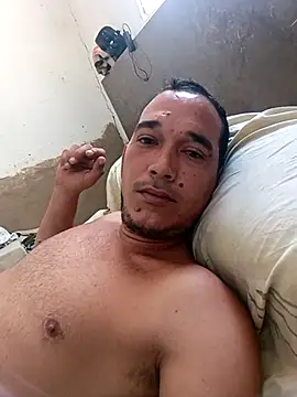 saffont online show from September 18, 2025, 3:14 pm