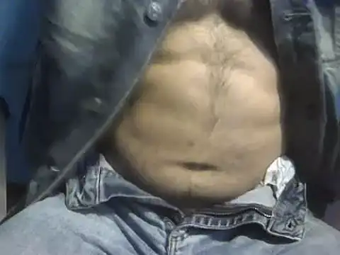 Snapshot of Pol8822 chatting on January 26, 2025, 10:45 am Pol8822 online show from January 26, 2025, 10:45 am