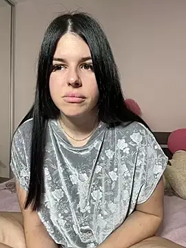 Snapshot of Annatrybebetter chatting on March 7, 2025, 9:48 pm Annatrybebetter online show from March 7, 2025, 9:48 pm