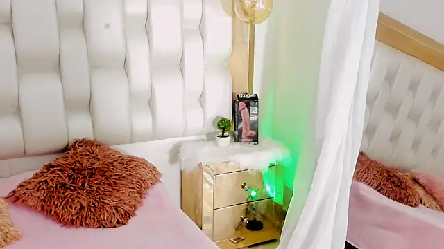 BeckyRusso online show from January 29, 2025, 12:56 pm