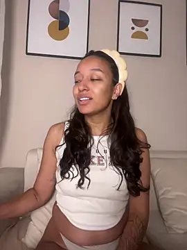 DianaHopson online show from April 28, 2026, 11:26 am