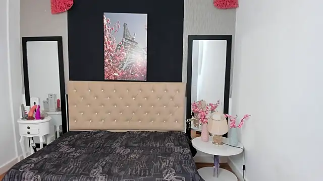 Shanelle   online show from September 30, 2025, 2:00 pm