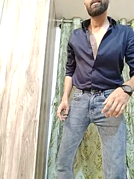 18 couple sex online show from April 7, 2026, 8:53 pm