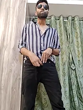 18 couple sex online show from April 9, 2026, 10:26 pm