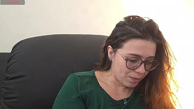 Snapshot of irinasweet27 chatting on October 3, 2025, 1:13 am irinasweet27 online show from October 3, 2025, 1:13 am