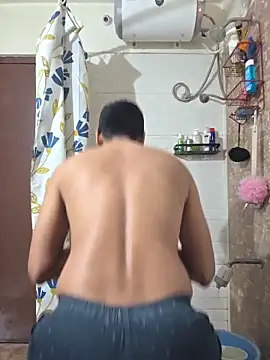 Snapshot of surfer_fun29 chatting on December 17, 2025, 3:23 am surfer fun29 online show from December 17, 2025, 3:23 am