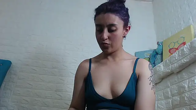 AngelaLinaresx69 online show from November 26, 2025, 7:15 pm