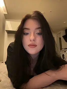 Angela Fosterr online show from February 6, 2026, 6:44 pm